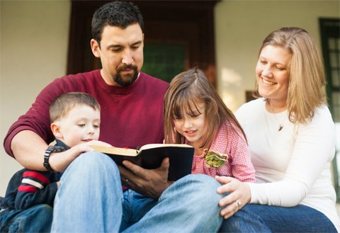 Transform Your Family Through Bible Study: 5 Engaging Ways to Strengthen Faith Together